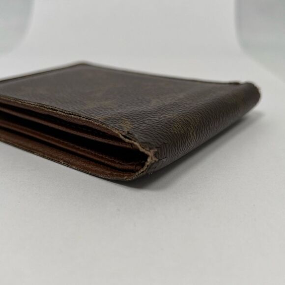 Louis Vuitton Monogram Billfold Wallet - Picture 5 of 9